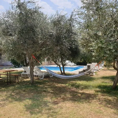 In With Private Pool Apartment *